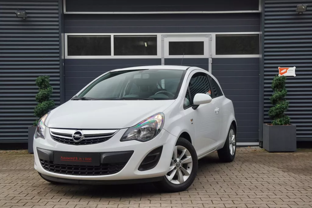 Opel Corsa 1.2-16V Energy LEDER AUX CRUISE AIRCO