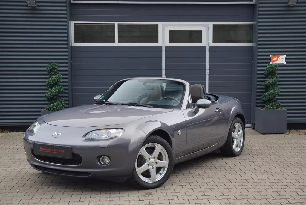 Mazda MX-5 Roadster Coup&eacute; 1.8 Executive LEDER BOSE HARDTOP STOELVERW. LM VELGEN