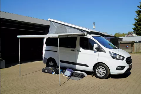 Ford Transit 2.0 TDCI AUT |NUGGET WESTFALIA | 1e EIGENAAR| HEFDAK | LUIFEL| TREKHAAK | CAMERA | CARPLAY | FULL LED | NIEUWSTAAT |