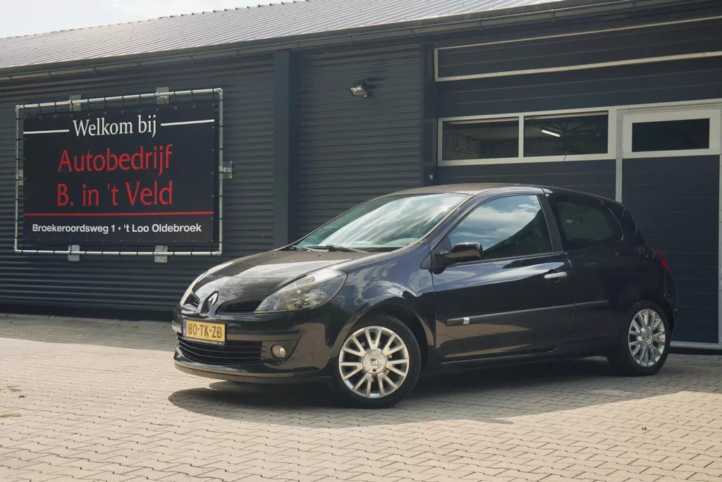 Renault Clio 1.4-16V Exception LEDER AIRCO CRUISE