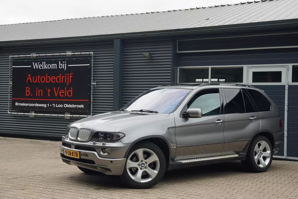 BMW X5 3.0D AUT Grijs kenteken PANO LEDER TREKHAAK XENON 20&quot;