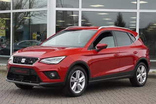 SEAT Arona 1.0 TSI FR CARPLAY CAMERA TREKHAAK AMBIANCE STOELVERW. PDC
