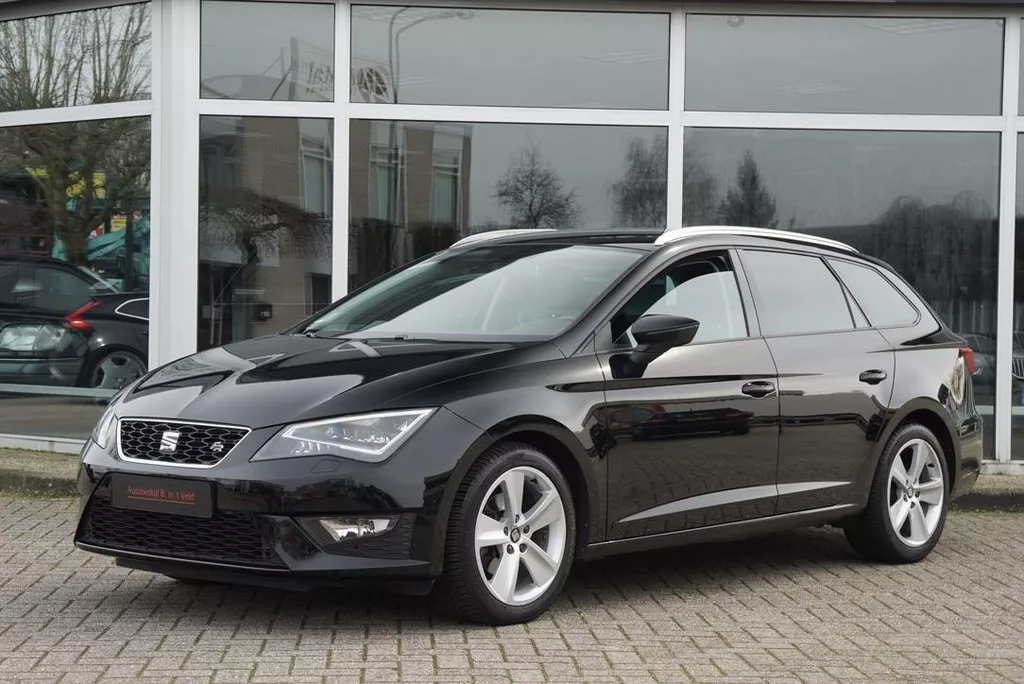 SEAT Leon ST 1.4 EcoTSI FR AUT DSG FULL LED NAVI LEDER PDC